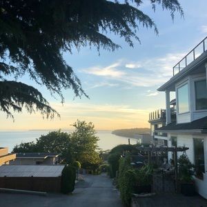 Meet your Posher, Joel